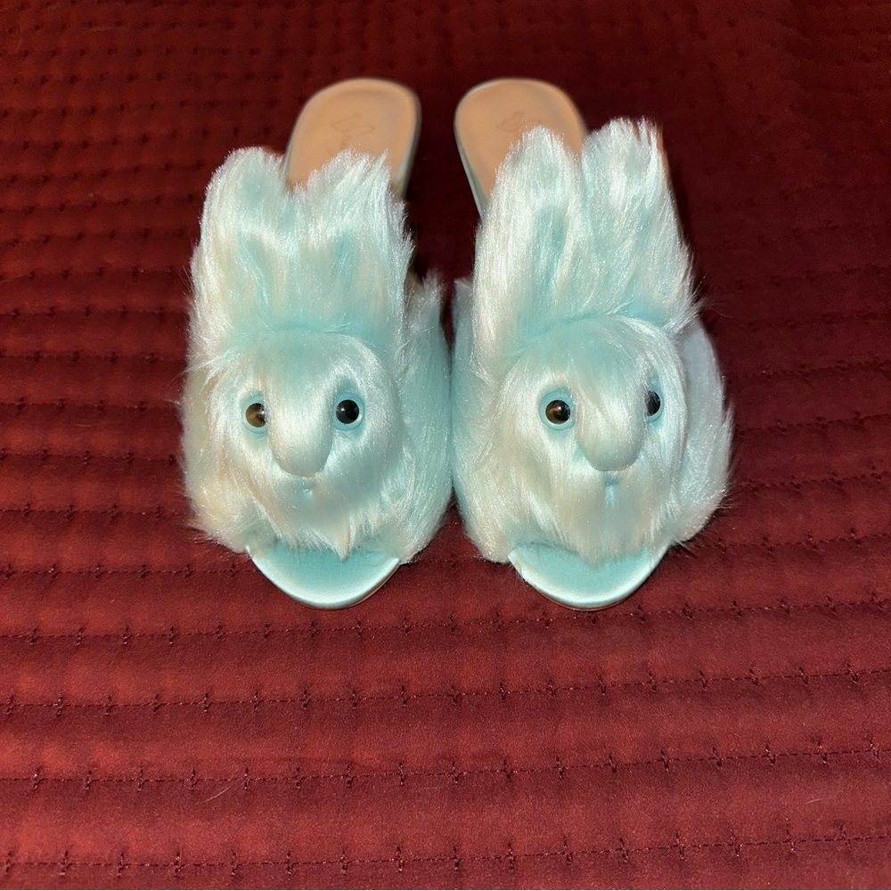 Aqua Bunny streetzies kitten heel